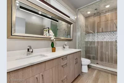 1428 W Grand Avenue #2, Chicago, IL 60642 - Photo 12