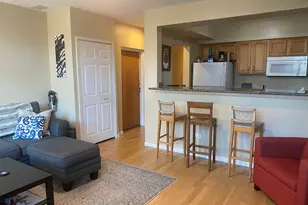 2135 N Southport Ave, Chicago, IL 60614 - Photo 2
