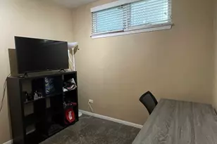 2135 N Southport Ave, Chicago, IL 60614 - Photo 10