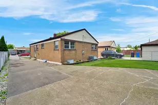 7943 S Kilpatrick Ave, Chicago, IL 60652 - Photo 22