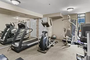 135 S York St, Elmhurst, IL 60126 - Photo 20