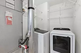 135 S York St, Elmhurst, IL 60126 - Photo 18