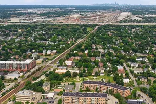 135 S York St, Elmhurst, IL 60126 - Photo 24