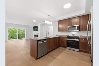 135 S York Street #214, Elmhurst, IL 60126 - Photo 4