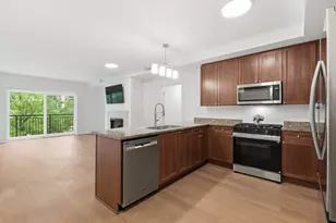 135 S York St, Elmhurst, IL 60126 - Photo 4