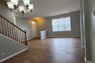 385 Bluegrass Pkwy, Oswego, IL 60543 - Photo 8