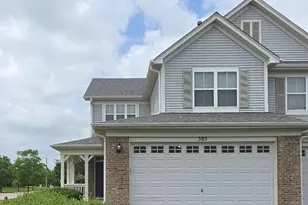 385 Bluegrass Pkwy, Oswego, IL 60543 - Photo 2