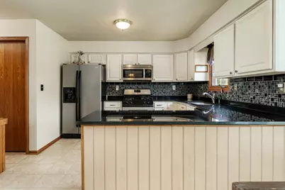 1082 Westridge Drive, Rockford, IL 61102 - Photo 18