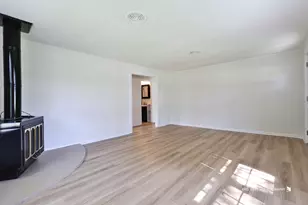 38690 N Green Bay Rd, Beach Park, IL 60087 - Photo 6