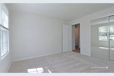 38690 N Green Bay Road, Beach Park, IL 60087 - Photo 18