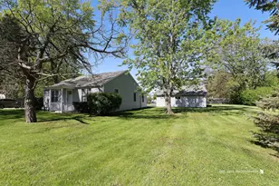 38690 N Green Bay Rd, Beach Park, IL 60087 - Photo 20