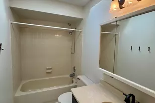 5710 Coronado Vista, Crystal Lake, IL 60014 - Photo 18