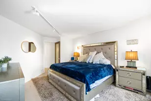 110 E Delaware Pl, Chicago, IL 60611 - Photo 24