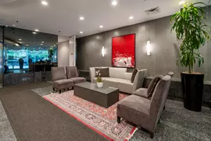 110 E Delaware Pl, Chicago, IL 60611 - Photo 2