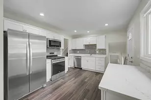 229 Indiana St, Park Forest, IL 60466 - Photo 10