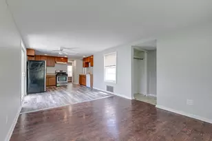 1809 Galilee Ave, Zion, IL 60099 - Photo 8