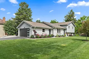 800 Gamble Dr, Lisle, IL 60532 - Photo 2