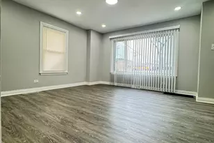 201 E 140th Pl, Dolton, IL 60419 - Photo 2