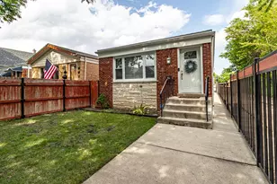 1805 N Harding Ave, Chicago, IL 60647 - Photo 1