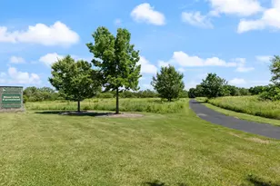 2265 Horseshoe Cir, Naperville, IL 60564 - Photo 28