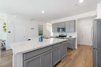 2265 Horseshoe Circle, Naperville, IL 60564 - Photo 8