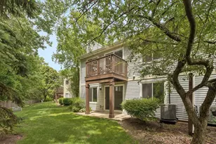 2692 S Embers Ln, Arlington Heights, IL 60005 - Photo 20