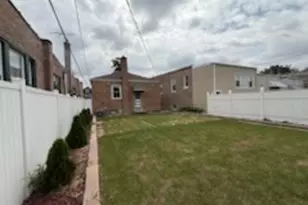 2504 S 57th Ct, Cicero, IL 60804 - Photo 10