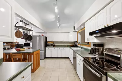 125 N Park Boulevard, Glen Ellyn, IL 60137 - Photo 16