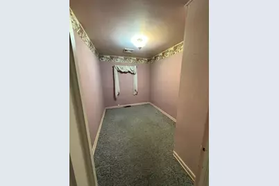 836 E Locust Street, Watseka, IL 60970 - Photo 12