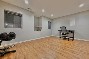 112 Pembroke Cir, Lake Bluff, IL 60044 - Photo 38
