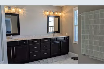 233 Lorraine Circle, Bloomingdale, IL 60108 - Photo 24