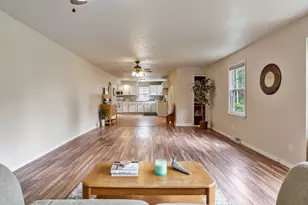1611 Michigan Ave, Rockford, IL 61102 - Photo 16
