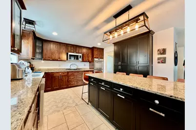 3218 W 97th Street, Evergreen Park, IL 60805 - Photo 8