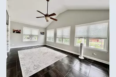 3218 W 97th Street, Evergreen Park, IL 60805 - Photo 18
