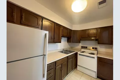 703 W Central Road #A2, Mount Prospect, IL 60056 - Photo 14