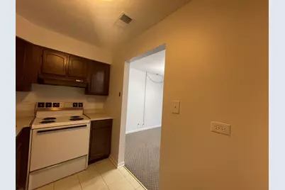 703 W Central Road #A2, Mount Prospect, IL 60056 - Photo 16
