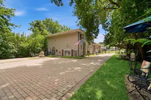 2176 N Westmoreland Dr, Palatine, IL 60074 - Photo 24