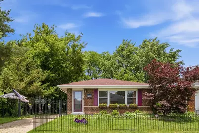 2176 N Westmoreland Drive, Palatine, IL 60074 - Photo 2