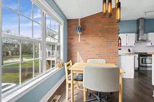 648 Portage Ct, Vernon Hills, IL 60061 - Photo 6