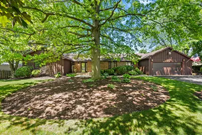 1311 Azalea Lane, Dekalb, IL 60115 - Photo 4