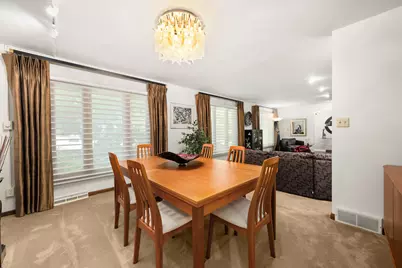 1311 Azalea Lane, Dekalb, IL 60115 - Photo 24