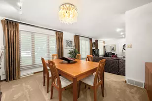 1311 Azalea Ln, Dekalb, IL 60115 - Photo 24
