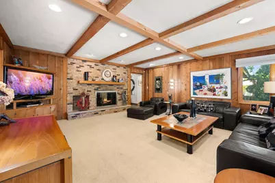 1311 Azalea Lane, Dekalb, IL 60115 - Photo 26
