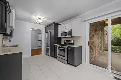 629 Dana Court #B, Naperville, IL 60563 - Photo 6