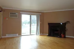 520 E Spruce Dr, Palatine, IL 60074 - Photo 2