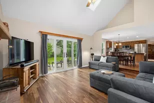 405 Blackhawk Dr, Batavia, IL 60510 - Photo 14
