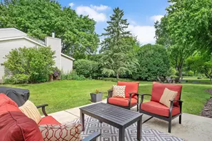405 Blackhawk Dr, Batavia, IL 60510 - Photo 22