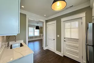 1653 W Gregory St, Chicago, IL 60640 - Photo 4