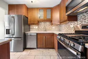 376 Thorncliffe Dr, Glendale Heights, IL 60139 - Photo 6