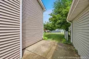 376 Thorncliffe Dr, Glendale Heights, IL 60139 - Photo 22